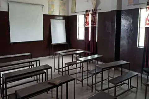 Sri Radha Rani Mahavidyalaya, Hathras campus photo 3